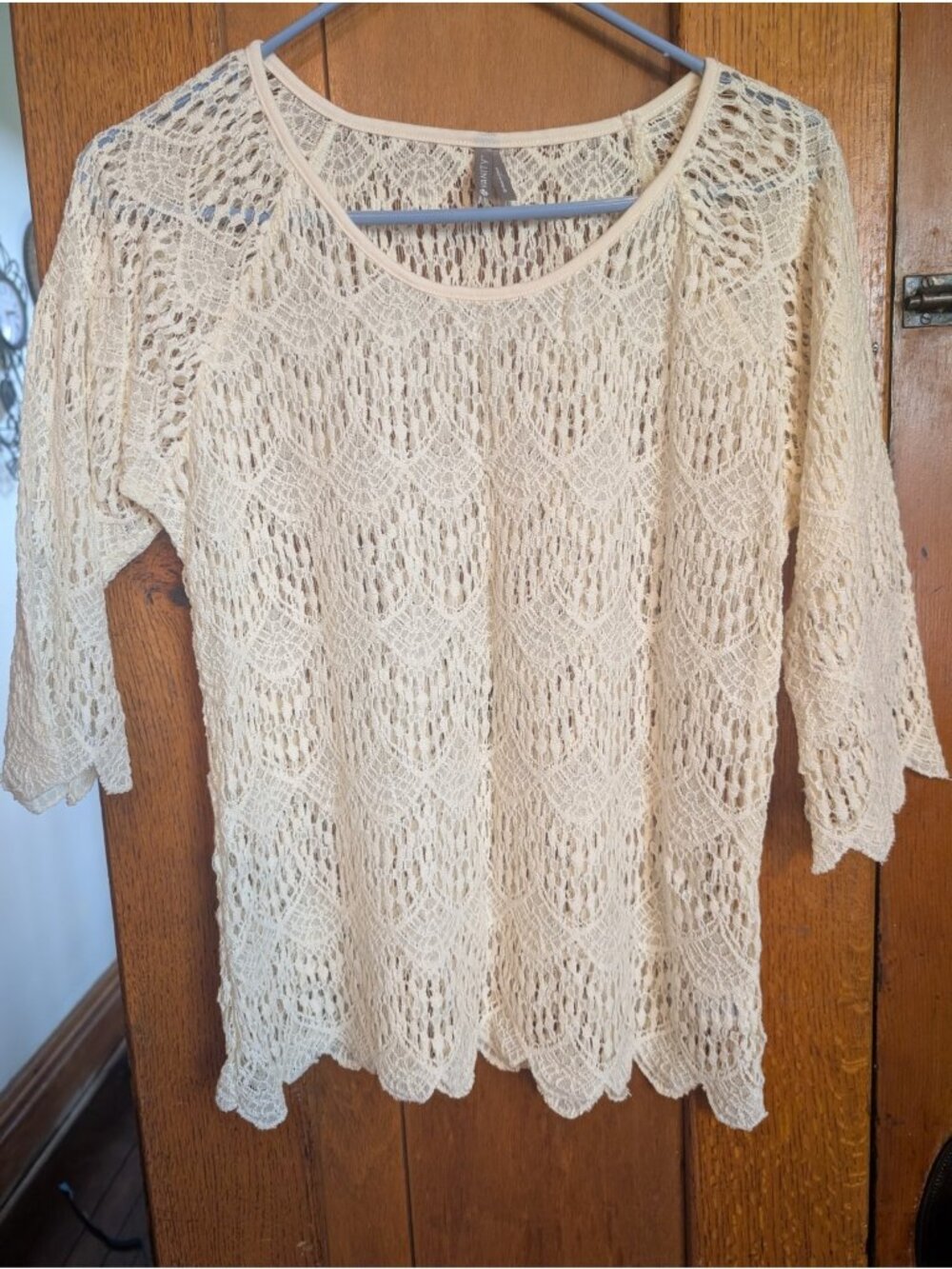 Vanity Ivory Sheer Lace Knit Elbow Sleeve Top Size Small -103
